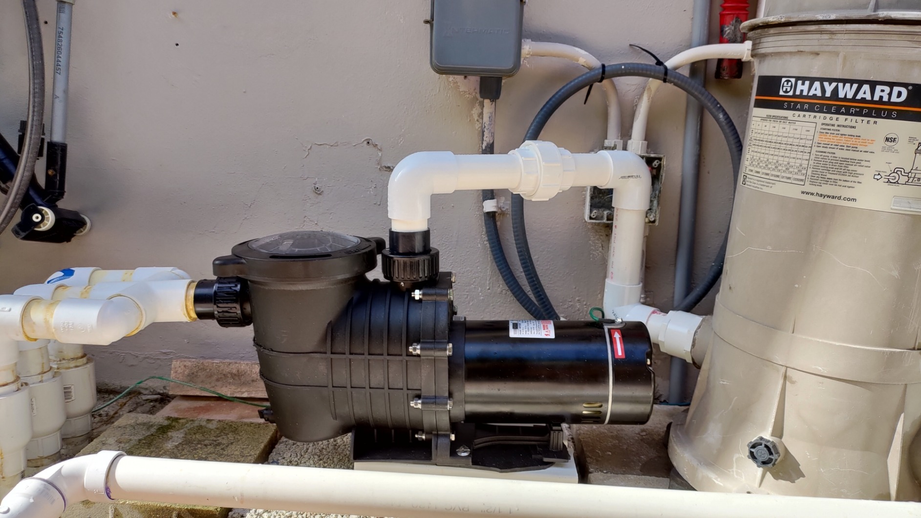 VIVOHOME 2.0HP Pool Pump - 115V/230V Self-Priming Motor - In/Above Ground - 6800GPH Energy Efficient - 1.5