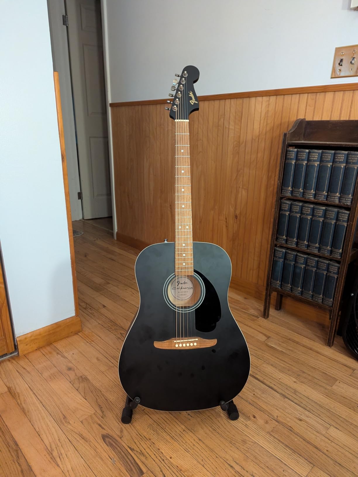Fender California Debut Redondo Series Acoustic Guitar, Beginner Guitar, 2-Year Warranty, Natural customer photo 2