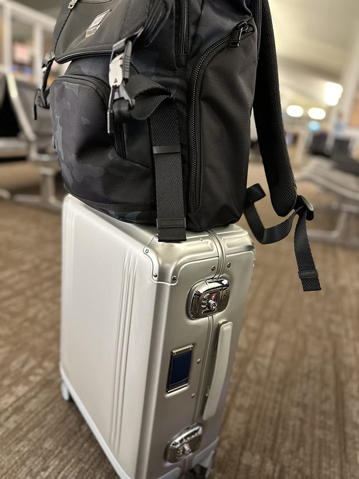 ZERO Halliburton Pursuit Aluminum Hardside Travel Case (Bronze, International Carry-On) customer photo 1