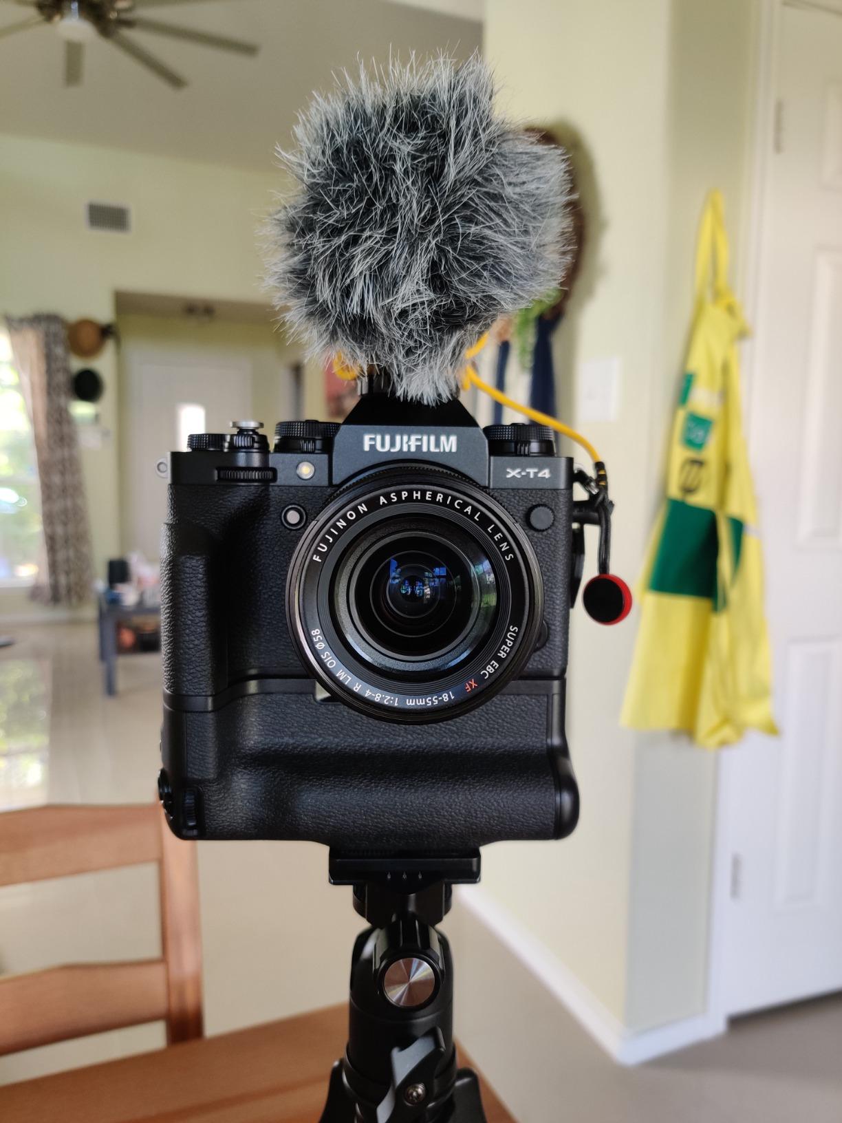 Fujifilm X-T4 Mirrorless Camera Body, Black customer photo 2
