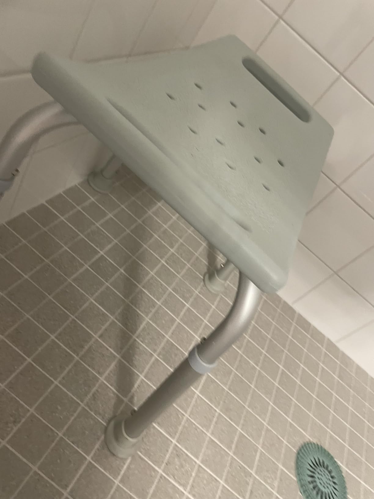 Medline Transfer Bench for Bathtubs and Showers, Adjustable Shower Bench and Bath Seat For Seniors and Adults, Slip-resistant Feet, Heavy-Duty 400 lb. Weight Capacity, Tool-Free Assembly customer photo 1