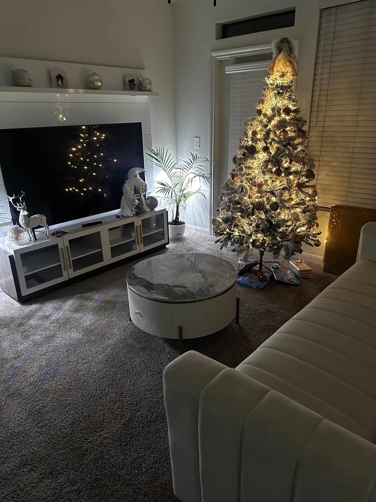 Meridian Furniture Marlon Collection Modern Velvet Upholstered Sofa with Deep Channel Tufting, Stainless Steel Base in a Brushed Gold Finish, Cream, 86.5 W x 34 D x 28 H customer photo 1