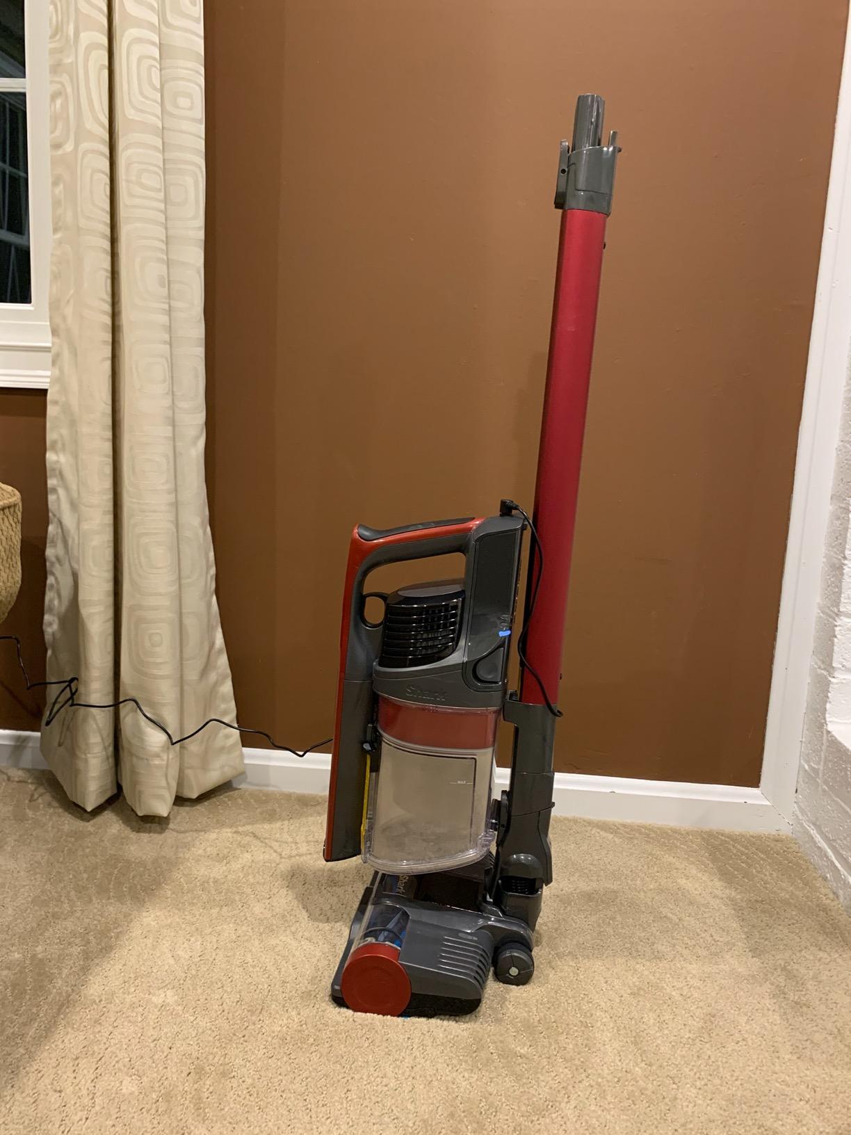 Shark Cordless Vacuum Cleaner, HEPA Filter, Lightweight, Portable, Rechargeable, Pet Hair Pickup, Removable Handheld, Crevice, Upholstery & Dusting Brush Included, 40-min runtime, Red, IZ362H customer photo 2