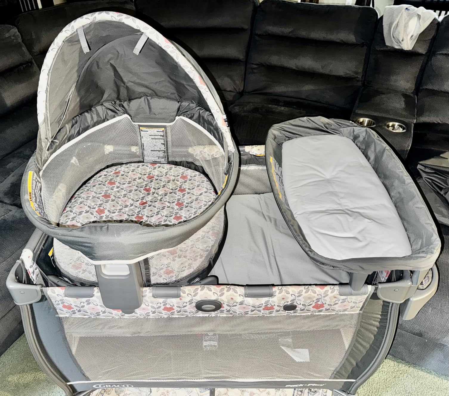 Graco Pack n Play Dome LX Playard with Baby Bassinet, Lightweight Portable Crib, Push-Button Fold Travel Crib, Redmond customer photo 1