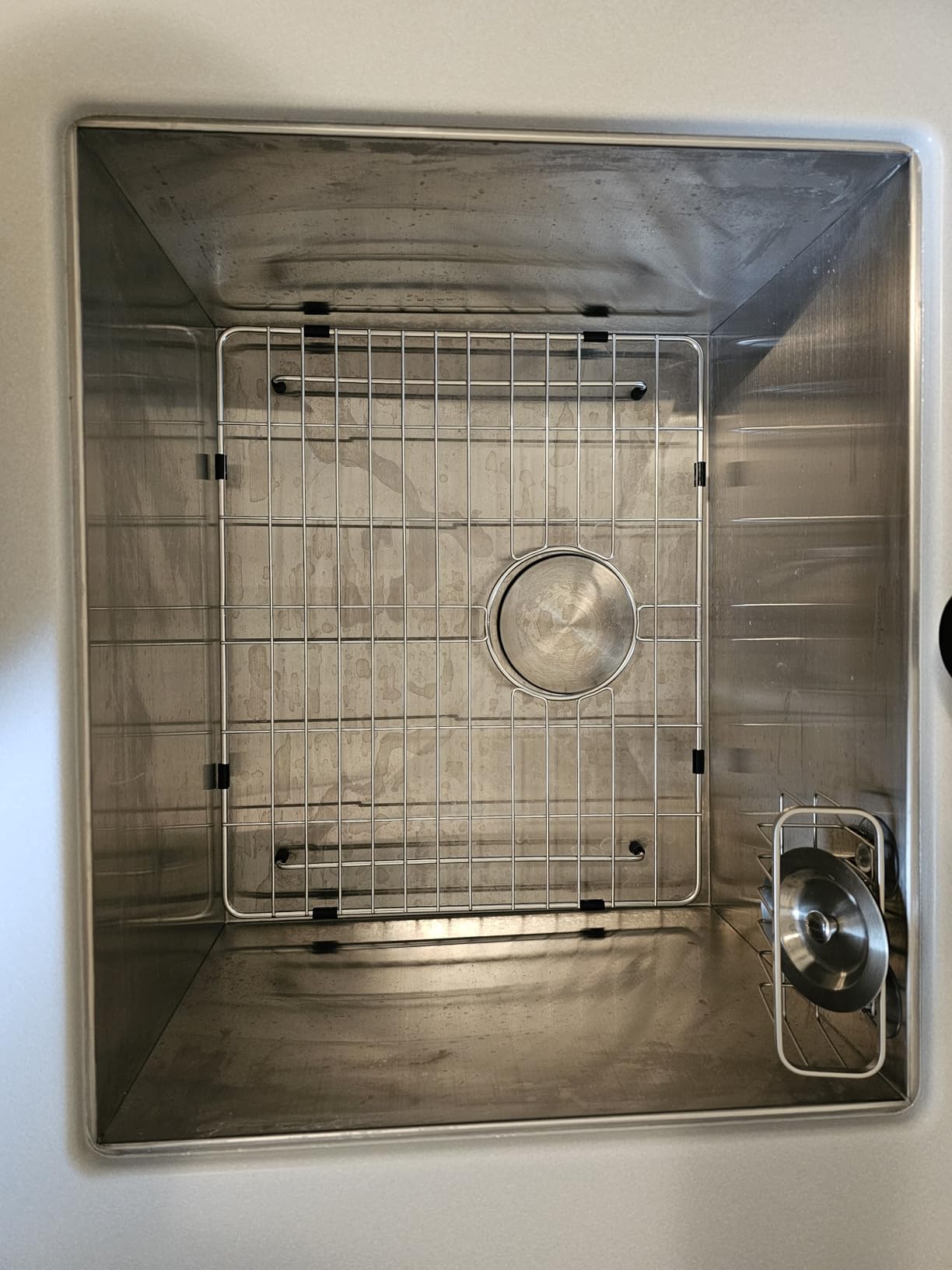 Sarlai 33 Inch Undermount Kitchen Sink - 33 x19 Kitchen Sink Undermount Single Bowl Stainless Steel 16 Gauge Under Counter Sink With Accessories Round Corners customer photo 1