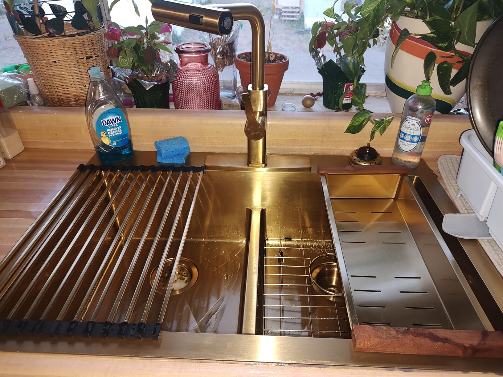 LQS Kitchen Sink Stainless Steel, Undermount Kitchen Sink 32 Inch, 50/50 Double Bowl True 16 Gauge Stainless Steel Handmade with Abundant Accessories customer photo 1