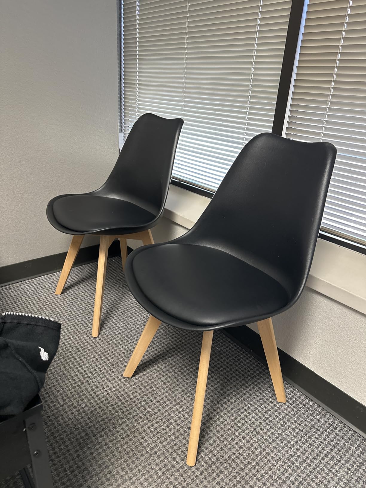 LSSBOUGHT Mid Century Modern Dining Chairs, Shell Lounge Plastic Side Chair with Soft Padded and Wooden Legs, Set of 2, White customer photo 1