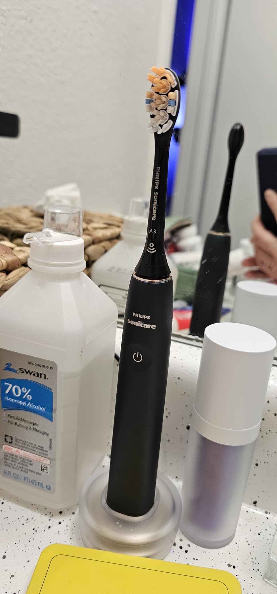 DiamondClean 9900 Prestige Electric Toothbrush - with SenseIQ Technology and Advanced AI App, 5 Brushing Modes, 3 Intensity Levels, Charging Travel Case, Midnight Blue, Model HX9990/12 customer photo 2