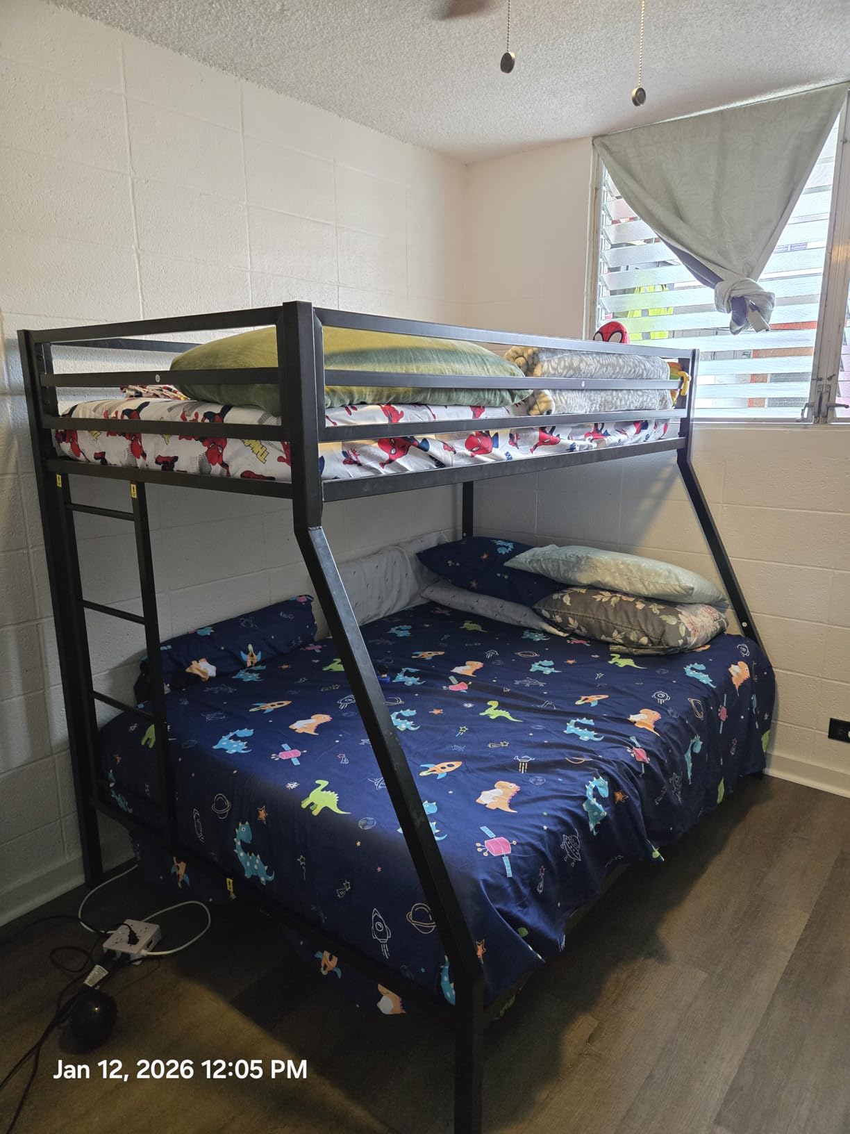 SHA CERLIN Loft Bunk Bed Twin Over Full Size with Ladder and Guardrail, Heavy Duty Metal Slats Support No Box Spring Needed Small Space Saving Furniture for Bedroom Dorm, Black customer photo 2