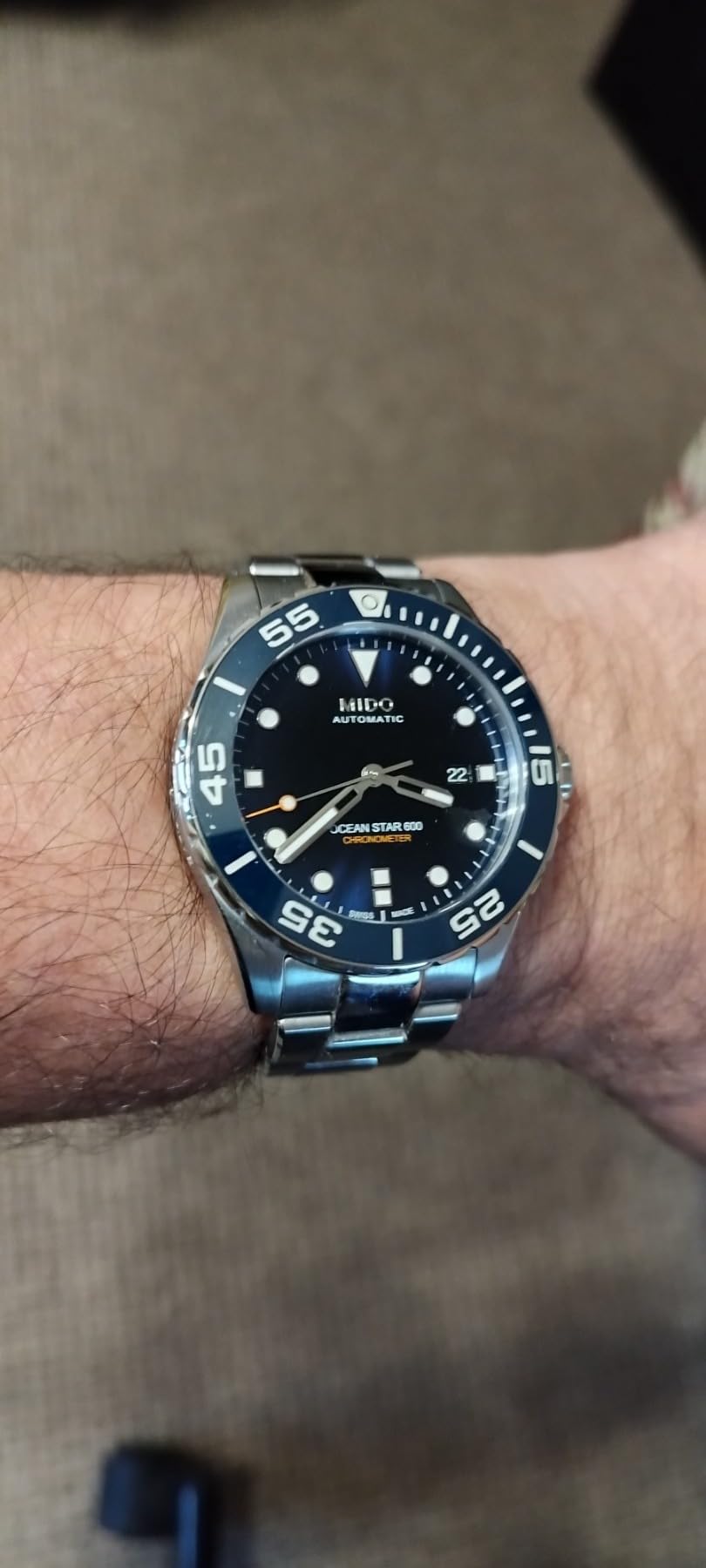 MIDO Ocean Star 600 Chronometer - Swiss Automatic Watch for Men - 43.5mm Stainless Steel Case with Rotating Ceramic Bezel - Stainless Steel Bracelet with Folding Clasp and Diving Extension customer photo 1