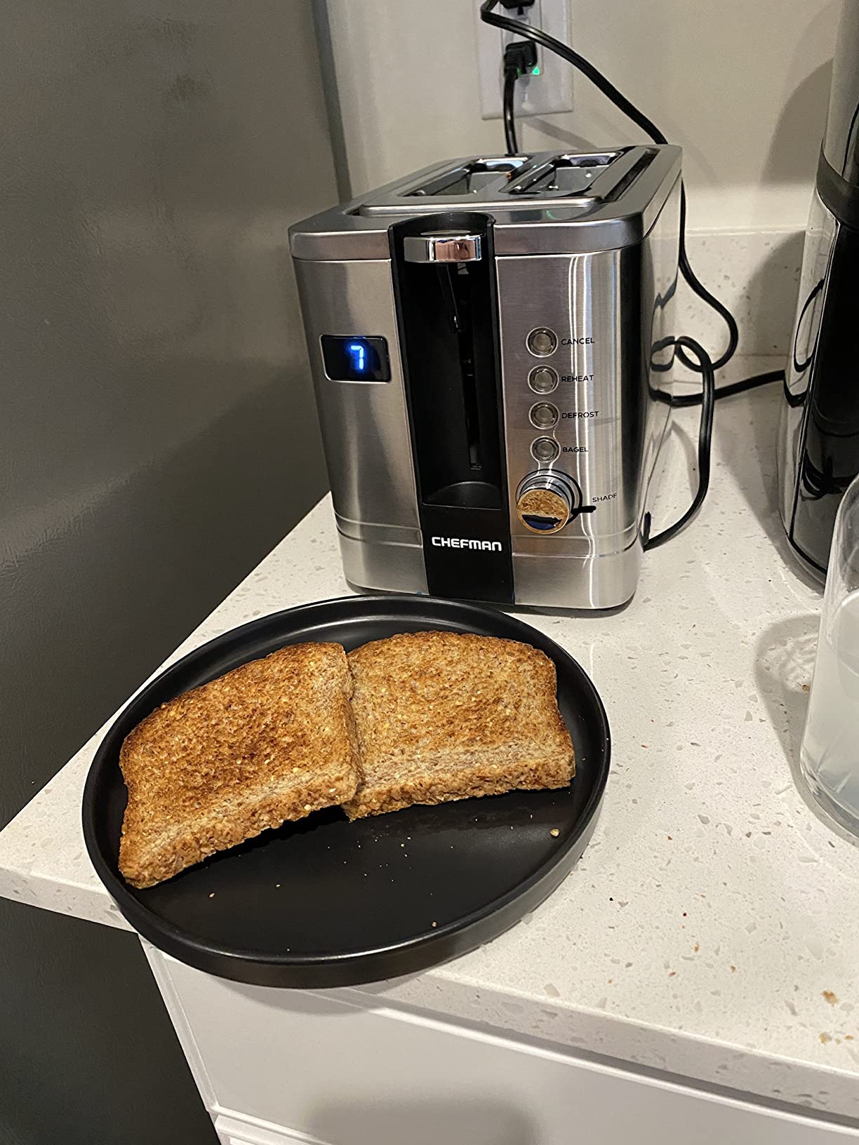 Chefman 2-Slice Digital Toaster, Pop-Up, Stainless Steel, Extra-Wide Slots For Bagels, Defrost, Reheat, Cancel Functions, Removable Crumb Tray customer photo 2