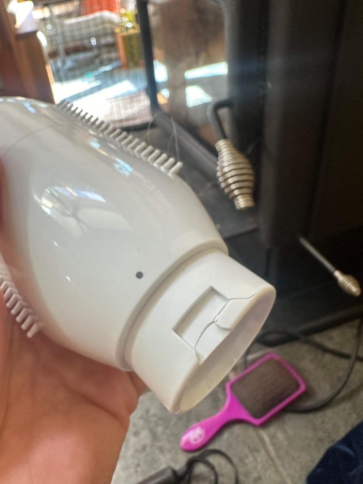 T3 AireBrush Duo Interchangeable Hot Air Blow Dry Brush with Two Attachments - Includes 15 Heat and Speed Combinations, T3 IonFlow Technology, Volume Booster Switch, Lock-in Cool Shot customer photo 2