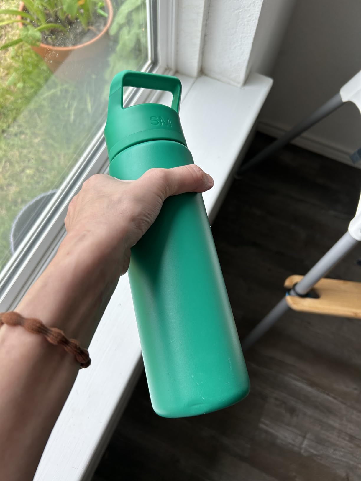 Simple Modern Water Bottle with Straw Lid Vacuum Insulated Stainless Steel Metal Cup Bottles | Reusable Leak Proof BPA-Free Flask for Gym, Travel, Sports | Summit Collection | 22oz, Sea Glass Sage customer photo 2