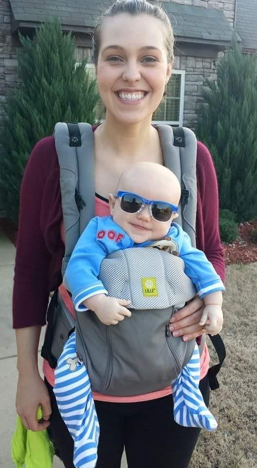 Lillebaby Complete All Seasons Ergonomic 6-in-1 Baby Carrier Infant to Toddler with Lumbar Support (7-45 Pounds), 360 Degree Baby Wearing & Multi-Position, Inward & Outward Facing (Succulent) customer photo 1