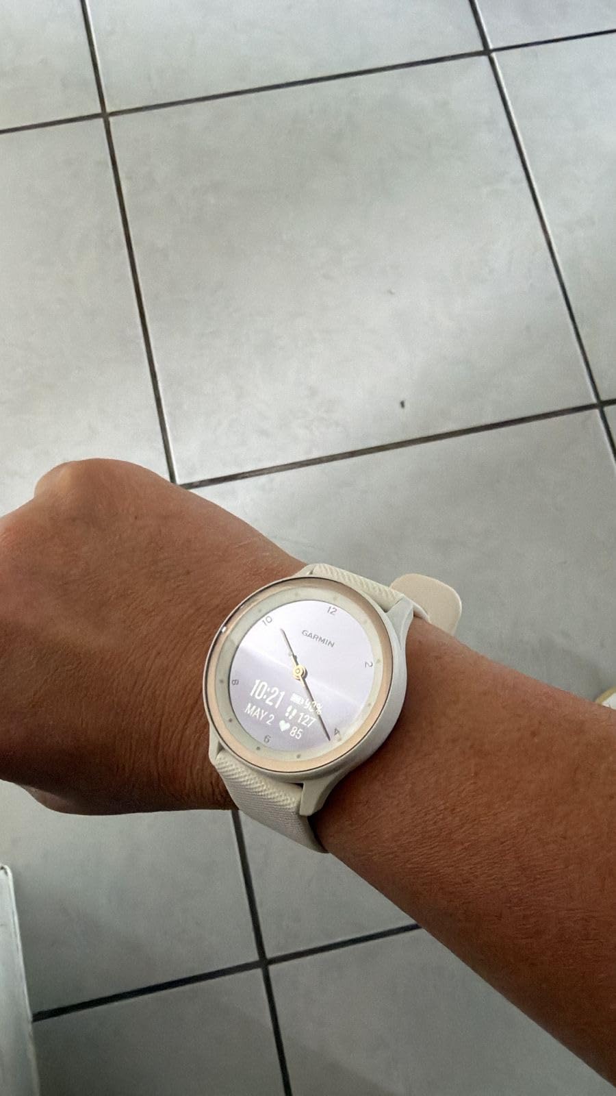 Garmin vivomove Sport, Hybrid Smartwatch, Health and Wellness Features, Touchscreen, White customer photo 1