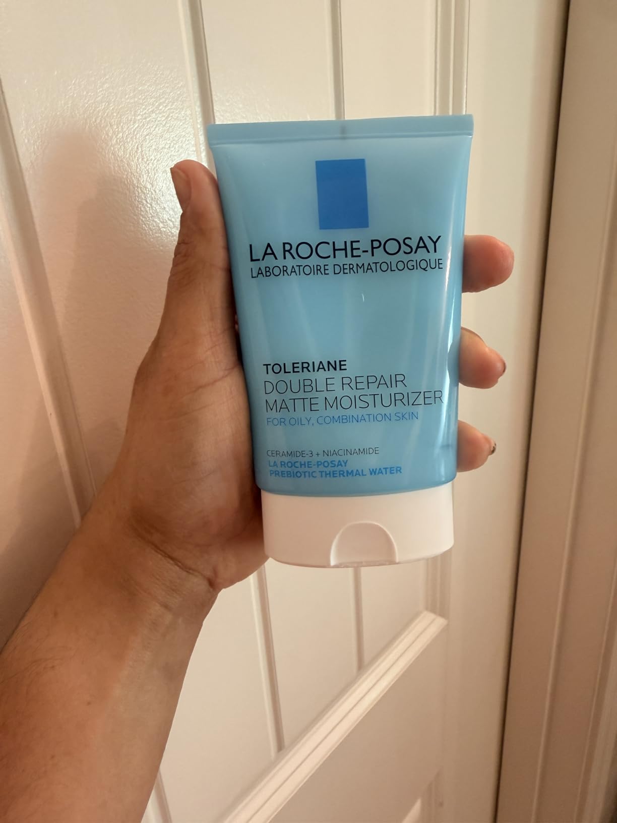 La Roche-Posay Toleriane Double Repair Matte Face Moisturizer, Daily Moisturizer For Oily Skin With Ceramide And Niacinamide For All Skin Tones, Oil Free, Non-Comedogenic, Available with SPF 30 customer photo 2