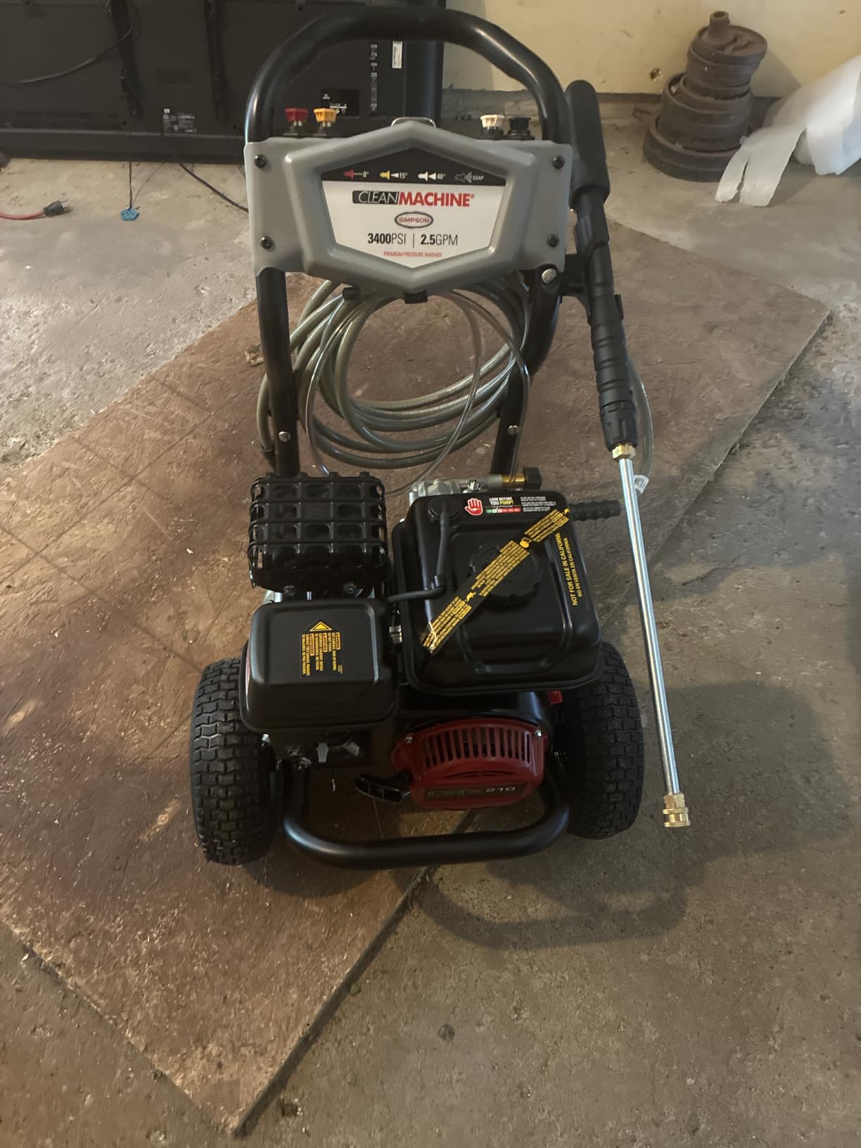 Simpson 3400 PSI Gas Pressure Washer and 15-Inch Surface Cleaner, 2.5 GPM Residential Power Washer, 25' Hose, Clean Machine (CM61248-S) customer photo 2