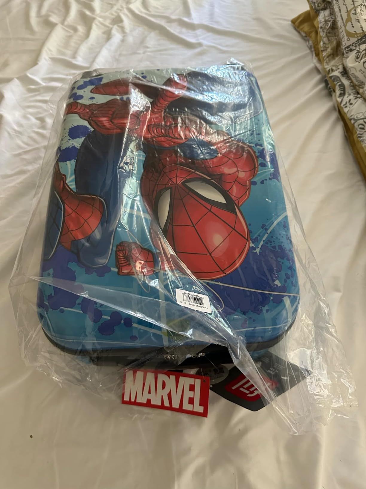 FUL Marvel Spider-Man Kids Suitcase for Boys and Girls | 21'' Kids Carry On Luggage | Hardshell Rolling Suitcase with 360° Spinner Wheels | Airline Approved customer photo 2