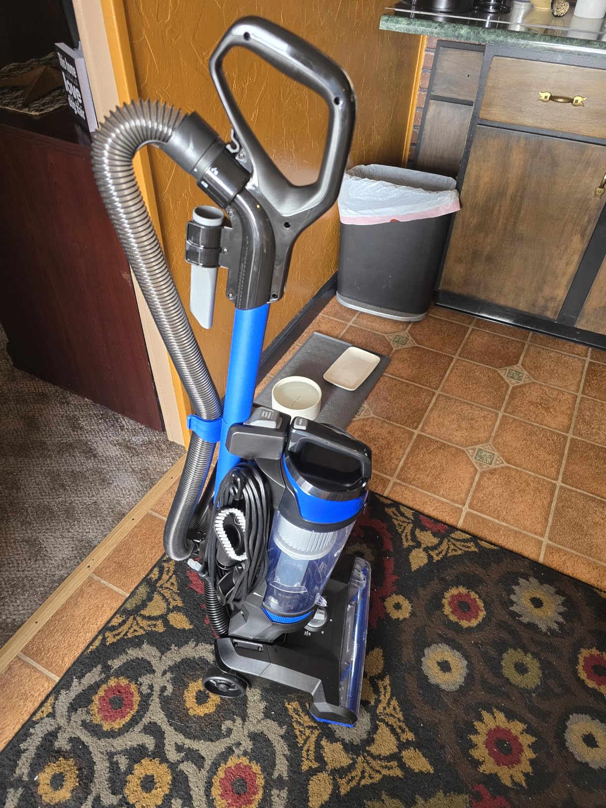 CleanView Upright Vacuum with Active Extension Wand, XL 2L Dirt Tank Capacity, Powerful Suction & OnePass Technology for Carpets & Hard Floors, 3536 customer photo 1