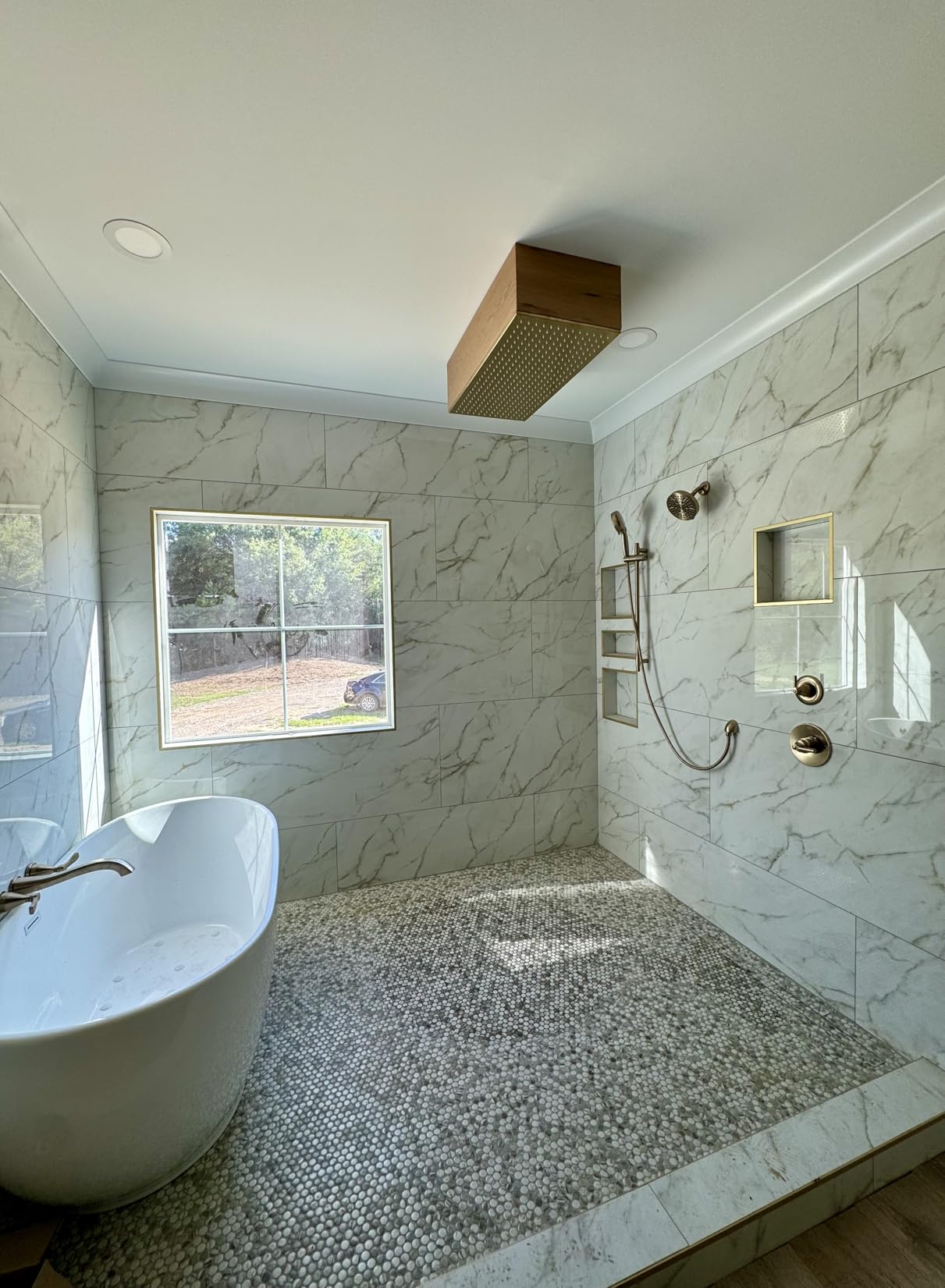Delta Saylor 14 Series 5-Setting Shower Faucet Set, Brushed Gold Shower Head and Handle Set, Valve Trim Kit, Champagne Bronze T14235-CZ (Valve Not Included) customer photo 1