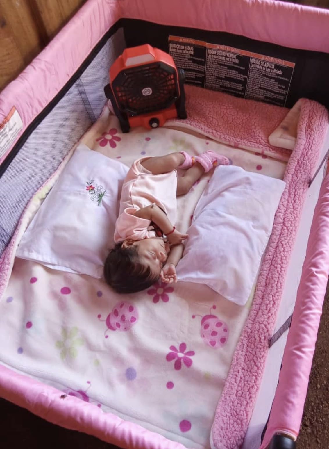 Dream On Me Zazzy Portable Playard with Bassinet - 360 Mesh Visibility, Quick Folding Travel Friendly Design, Carry Bag and Mattress Pad Included customer photo 1