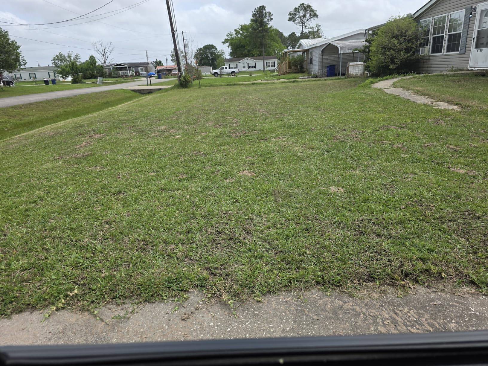 Remote Controlled Lawn Mower | 55 Degree Slope Capability | Hybrid Self-Charging Dual Battery | Brushless Motors | Zero Turn | Adjustable Cutting Deck customer photo 1
