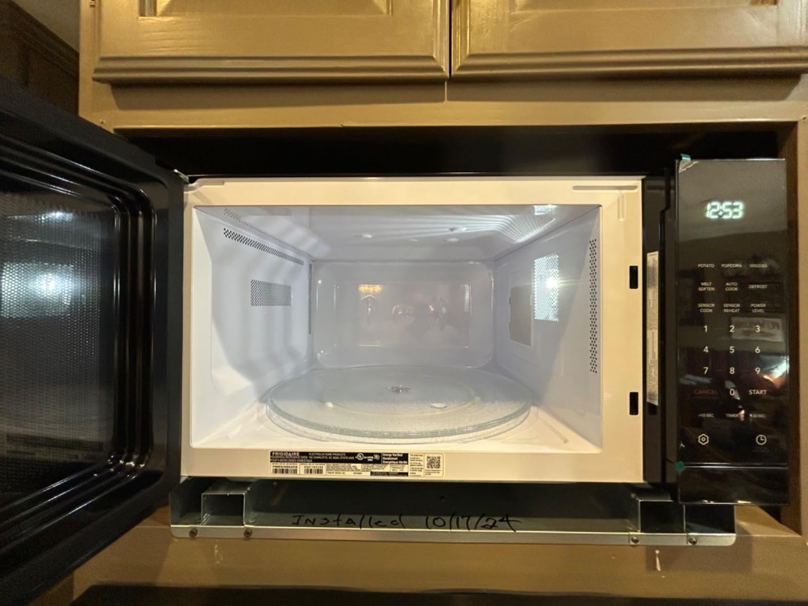 Frigidaire Professional PMBS3080A 24 Inch Wide 2.2 Cu. Ft. 1100 Watt Built In Microwave with Sensor Cook - Stainless Steel customer photo 2
