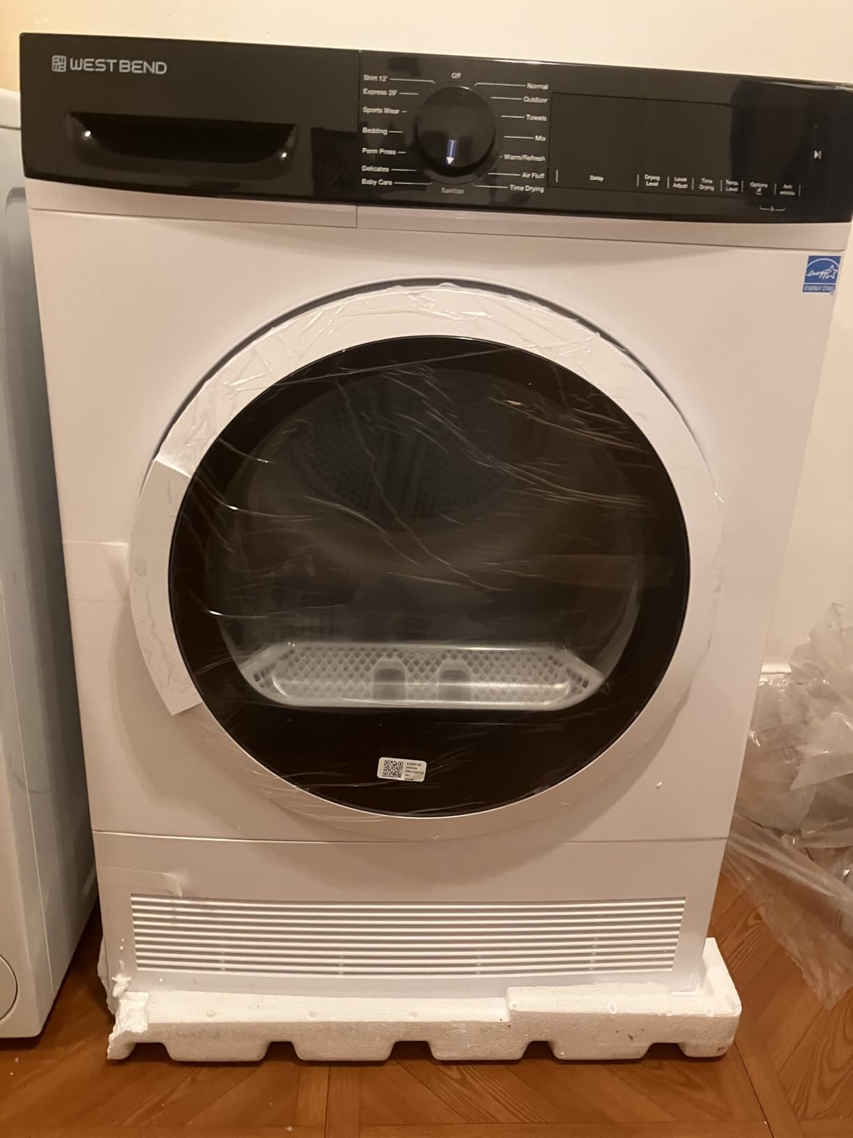 West Bend Washer Compact Front Load Washing Machine with 15 Wash Cycles, LED Display, See-Through Door, Stackable and Space-Saving Design, for Apartments, RVs, and Small Spaces, 2.2 Cu.Ft., White customer photo 1