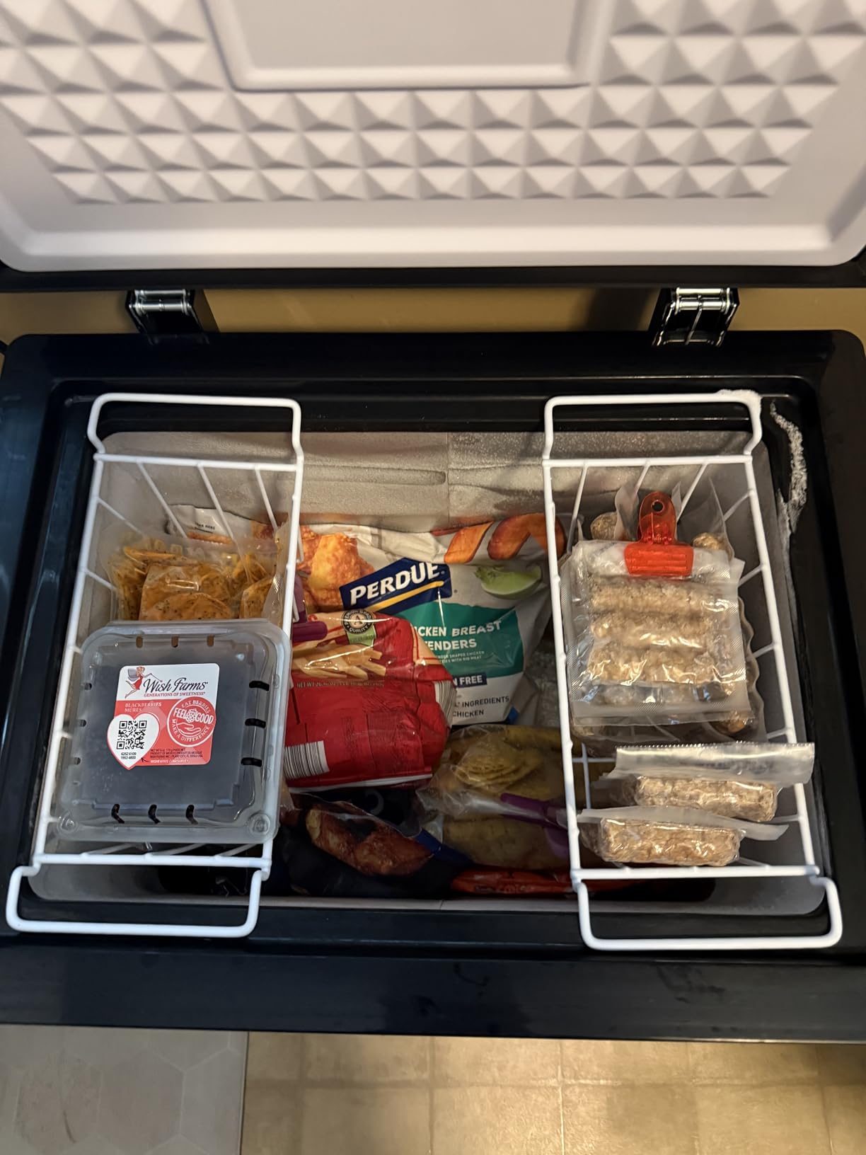 DEMULLER Deep Freezer Chest 3.5 Cubic Feet Freezers with Temperature Display Panel, Mini Freezer with Removable Basket, Black customer photo 2