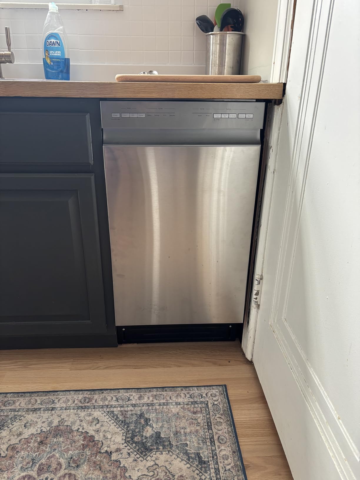Midea 18 Inch Built-in Dishwasher, Slim Space-Saving Design with Stainless Steel Tub, 8 Place Settings & 6 Washing Programs, Energy Star Certified Dishwasher with Heated Dry & High-Temp Wash, White customer photo 2