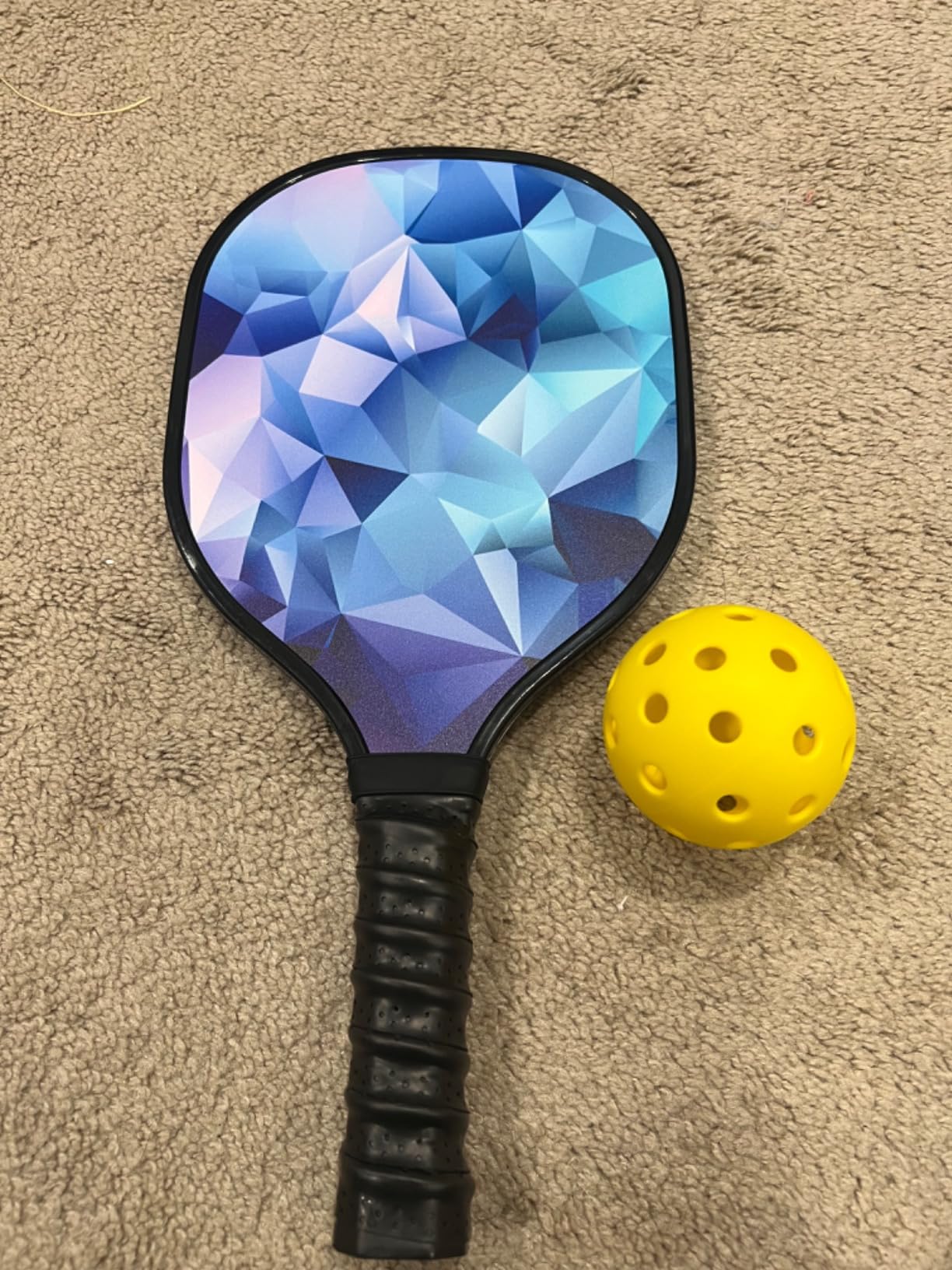 Pickleball Paddles, Lightweight Pickleball Paddles Set of 4, 4 Pickleball Balls, 4 Cooling Towels & Bag, Premium Pickleball Rackets for Beginners & Pros customer photo 1