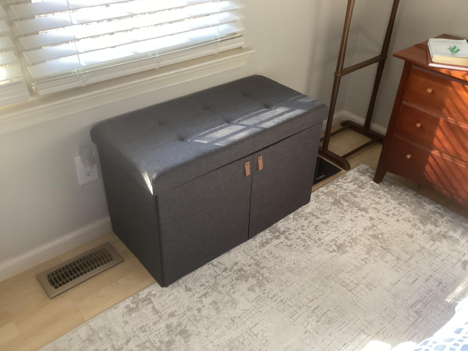 Seville Classics Cushioned Fabric Ottoman Hidden Storage Chest Footrest Chair, Padded Seat for Bedroom, Dorm, Loft, Living Room, Entryway, Hallway, White Boucle, 30