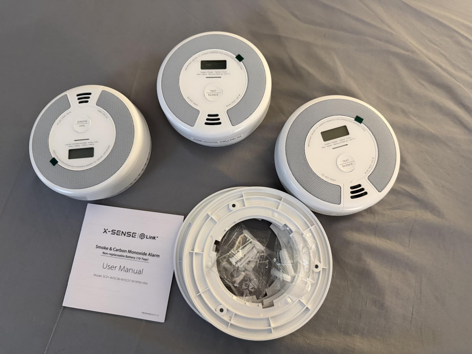 X-Sense Wireless Combination Smoke and CO Detector, XP0H-WN, 3-Pack | 10-Year Sealed Battery (Not Hardwired), Interconnected Alerts, Large 5.7-inch Bracket, UL 217 & UL 2034 Certified customer photo 2