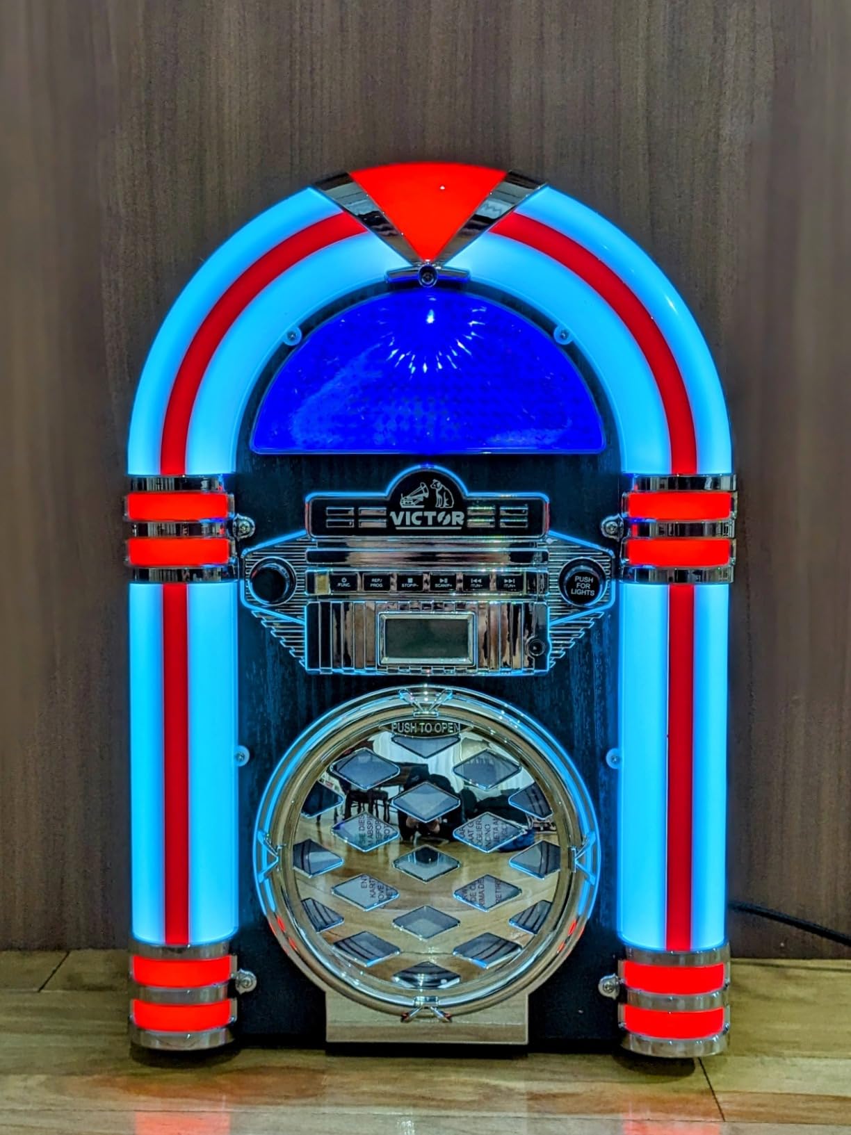 Victor Retro Bluetooth Jukebox with CD Player & FM Radio | 15-Inch 1950s Diner Style Tabletop Speaker, Color-Changing LED Lights, 33ft Wireless Streaming & AUX Input customer photo 1