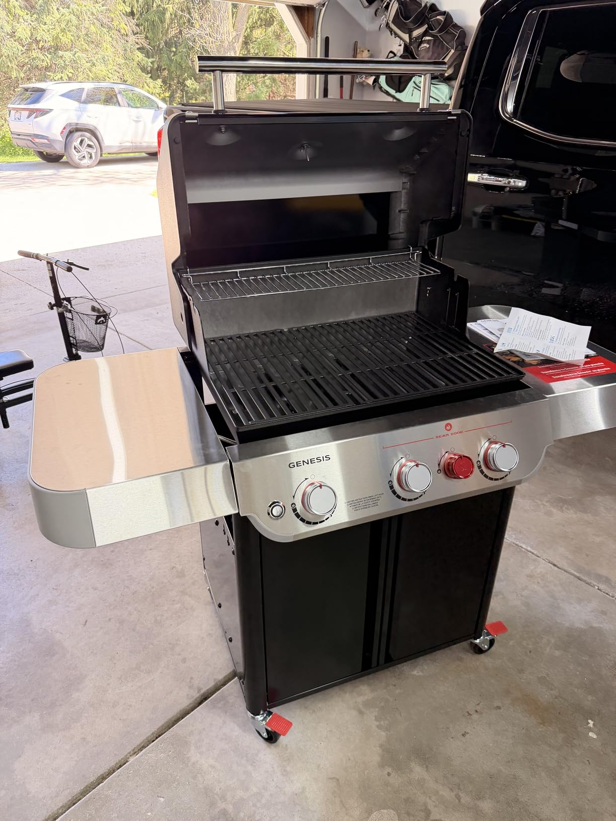 Weber Genesis E-325 Liquid Propane Gas Grill, 3 Burners, Black customer photo 2