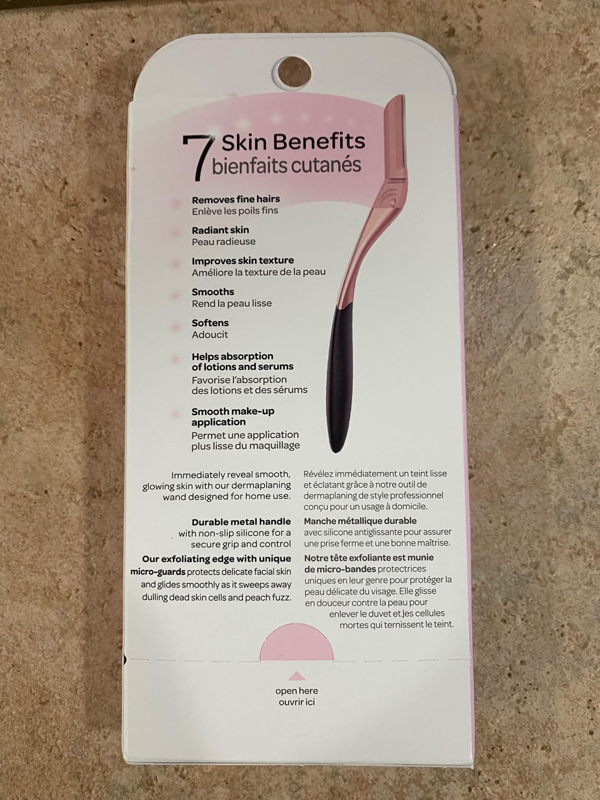 Schick Hydro Silk Dermaplaning Wand, Dermaplaning Tool for Face | Dermaplane Razor for Women Face, Eyebrow Razor, Peach Fuzz Remover, Includes 1 Weighted Metal Handle with 3 Refill Blades customer photo 2