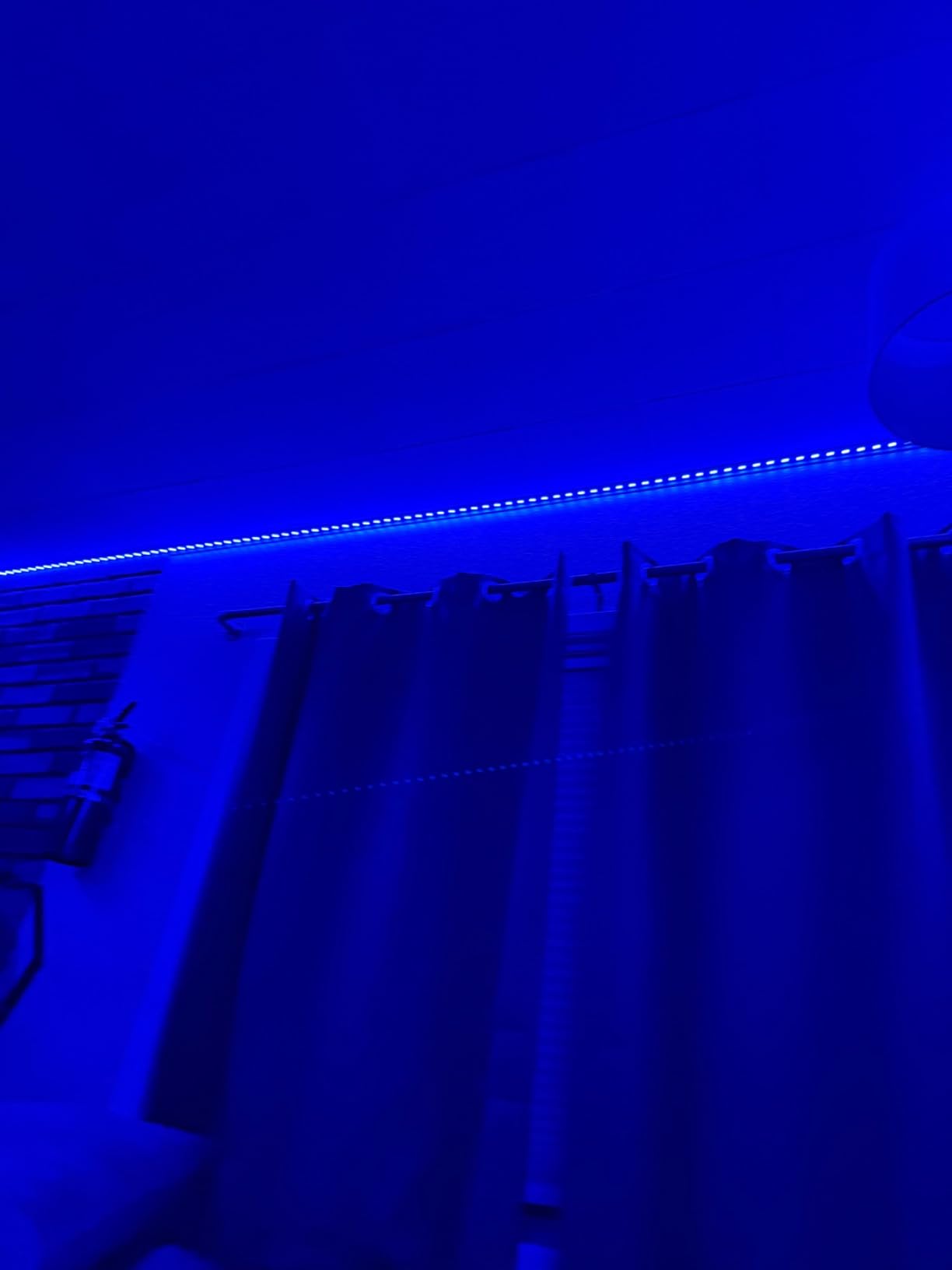 Lepro S1 AI LED Strip Lights for Bedroom - 32.8ft Smart RGB Light Strips with IC and Rainbow Chasing Effects, Color Segment DIY, Personalized AI Lighting Designer, 2.4G Wi-Fi and Bluetooth customer photo 1