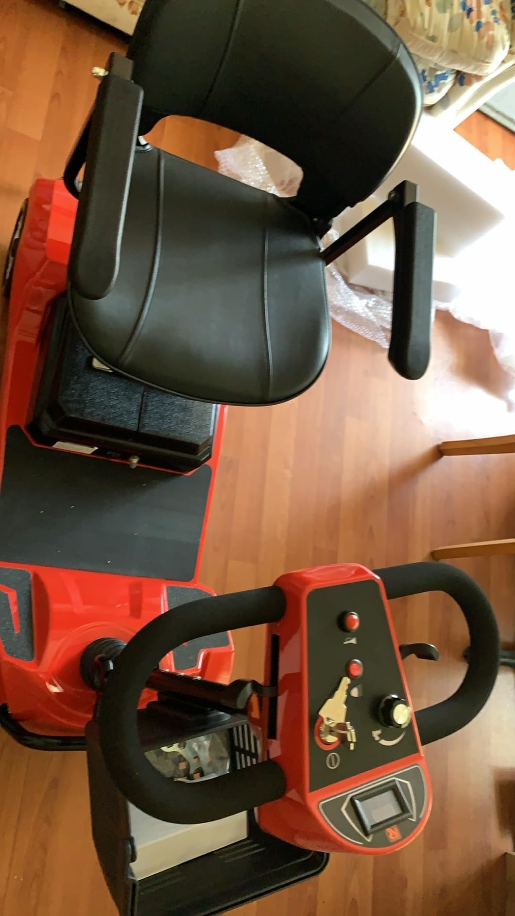 Hoverfly T4 Mobility Scooter for Seniors, Max 12.4-Mile Range & 3.7 mph, 3-Position Seat & Anti-slip Rear Wheel, Removed Battery & Quick Fold Design, Solid 9