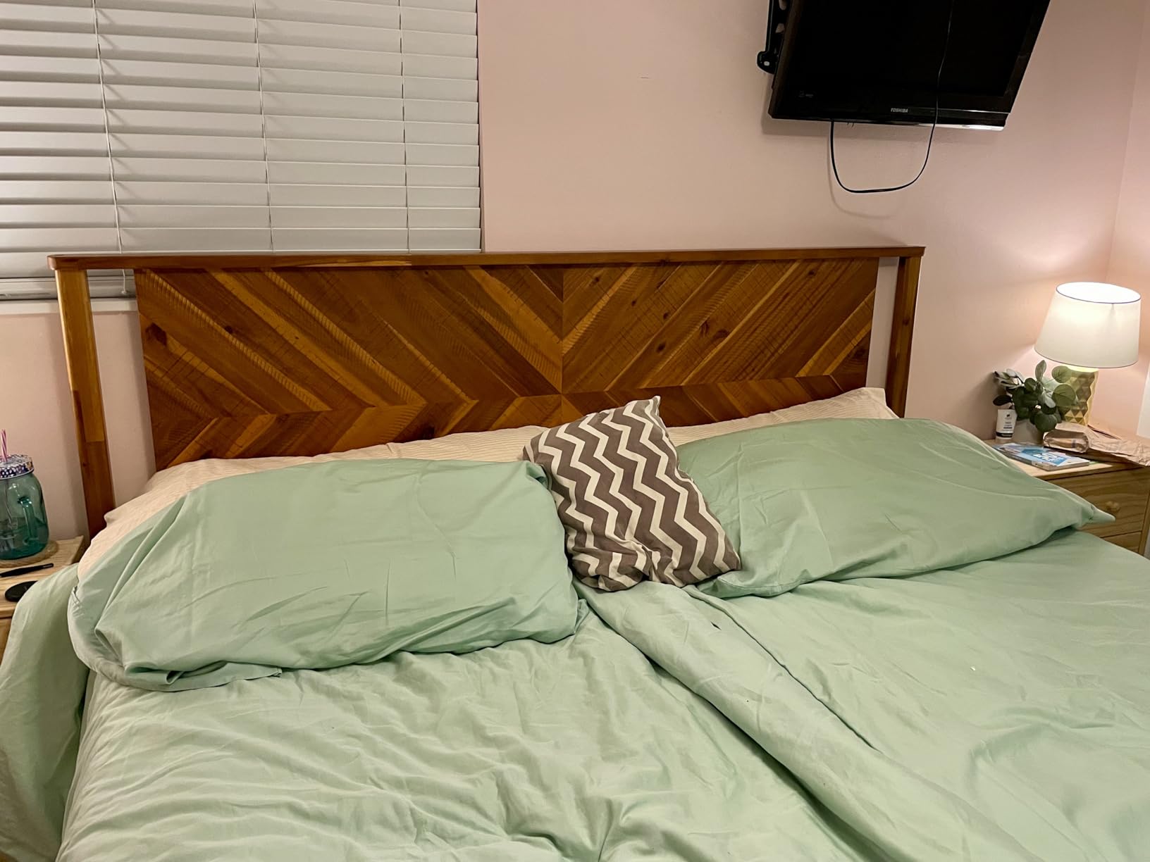 Bme Vivian Headboard Only, Rustic and Scandinavian Style with Solid Acacia Wood, Queen, Rustic Golden Brown customer photo 1