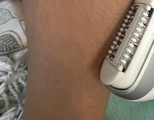 Braun Epilator Silk-épil 7, Hair Removal Device, Women Shaver & Trimmer, Wet and Dry, Wide Head, Includes Shaver Head and Trimmer Comb, SE7-041, Silver customer photo 1