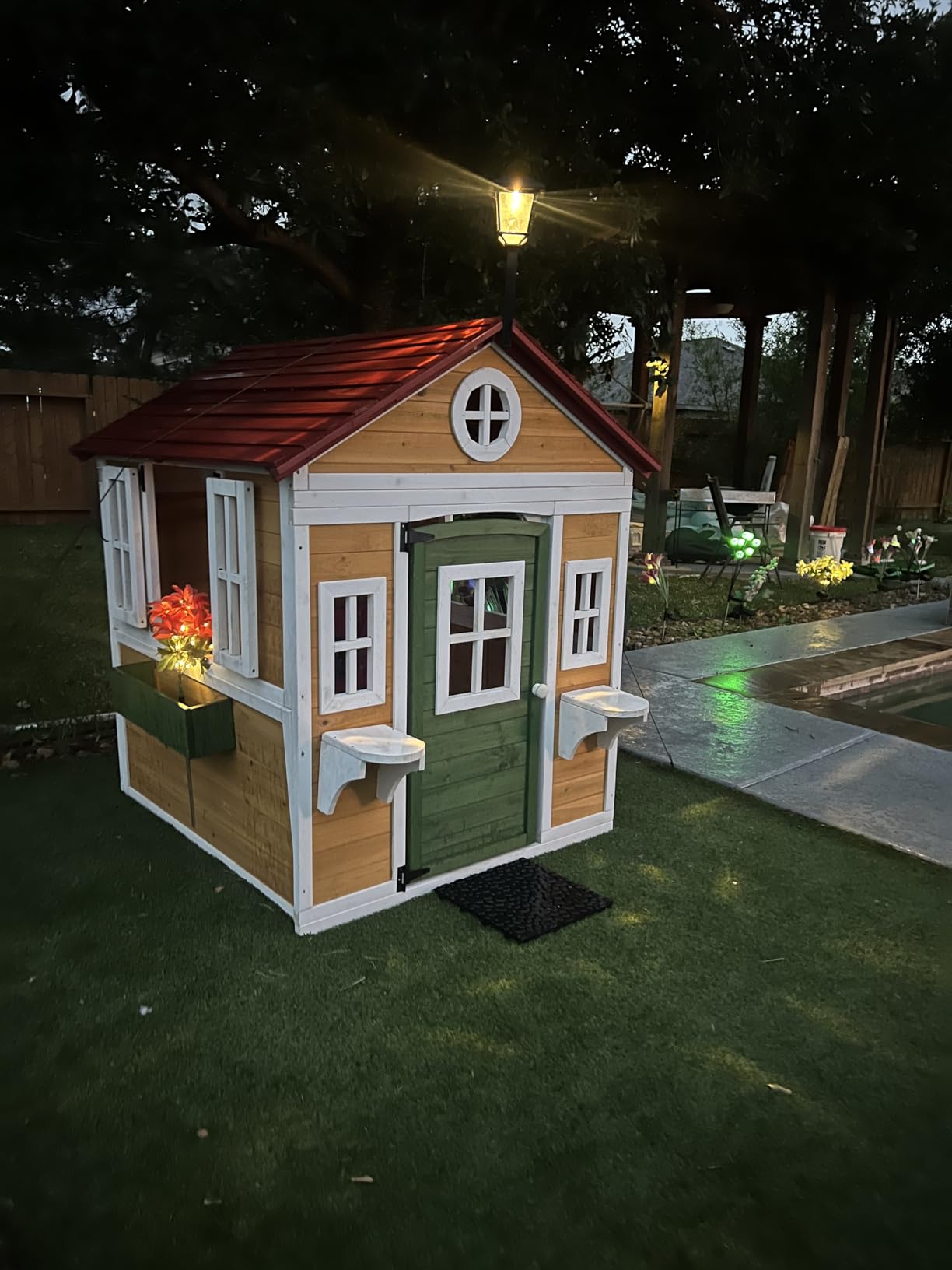 Outsunny Outdoor Kids Playhouse, Wooden Playhouse with Dutch Door, Windows, Flower Holders and Boxes for Toddlers 3-8 Years customer photo 1