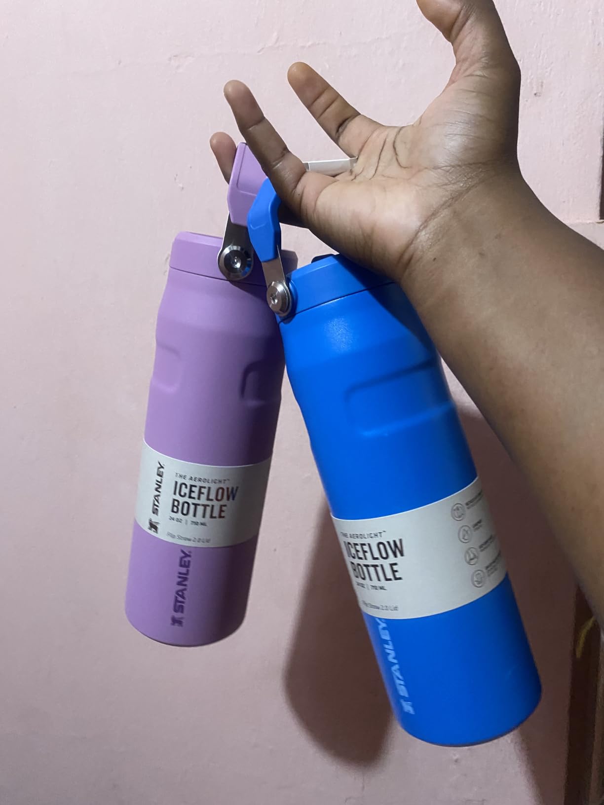 Stanley IceFlow Flip Straw 2.0 Water Bottle 24 oz | Built-In Straw with Larger Opening | Lightweight & Leak-Resistant | Insulated Stainless Steel | Frost customer photo 1