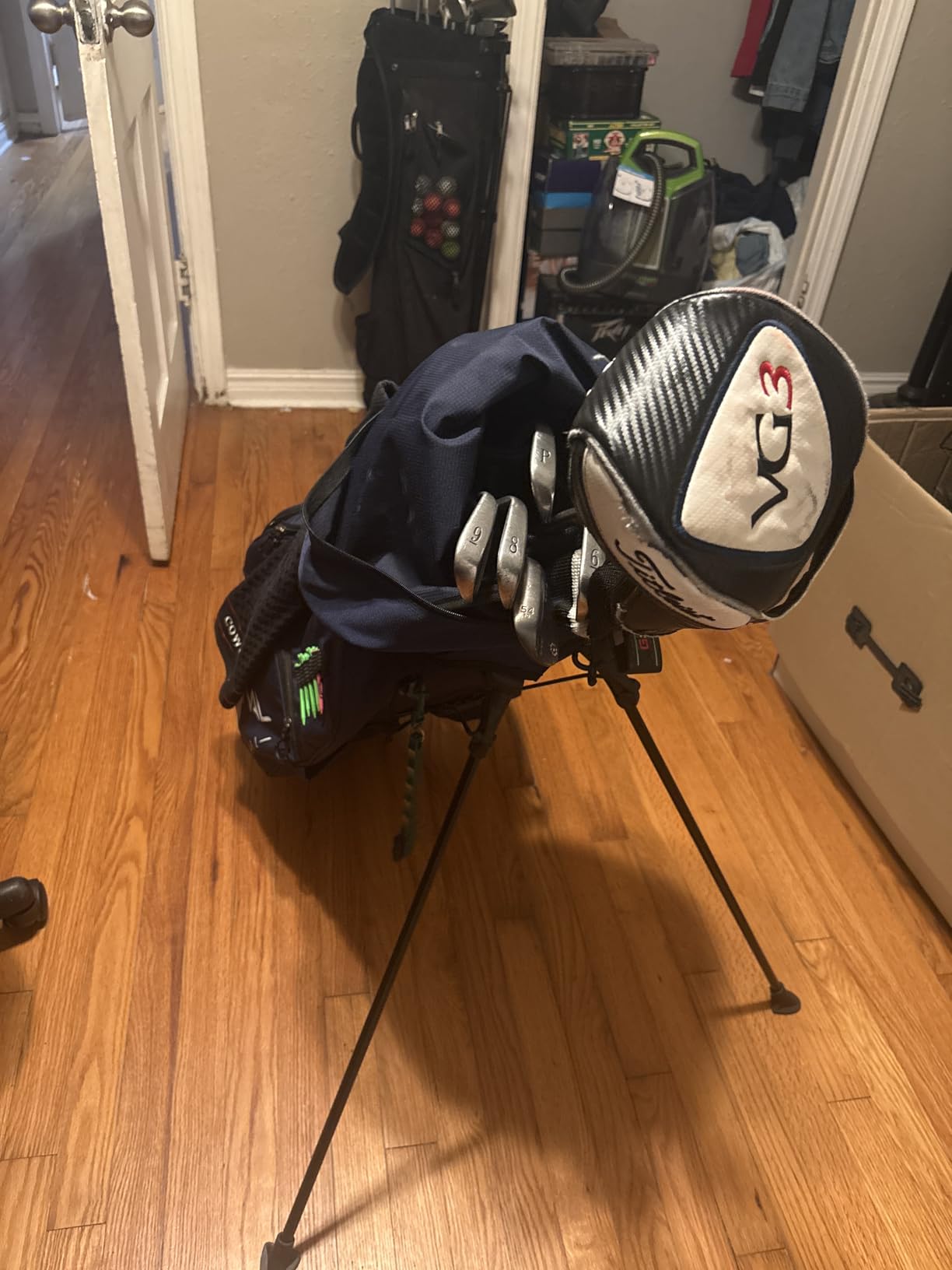 uniHimal Golf Stand Bag with 7 Way Top Dividers, Lightweight Golf Bags for Men Women with Multiple Pockets, Dual Straps customer photo 1