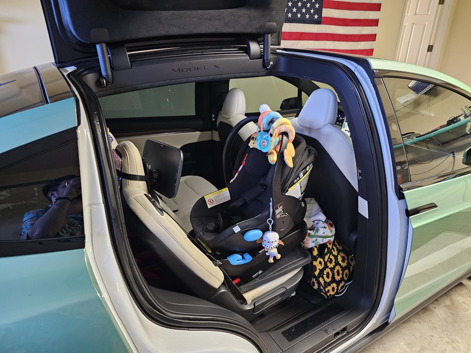 Clek Liing Infant Car Seat with Adjustable Load Leg, Compact, Lightweight Design, 7 Recline Positions, Flame Retardant-Free (Railroad Ziip) customer photo 1