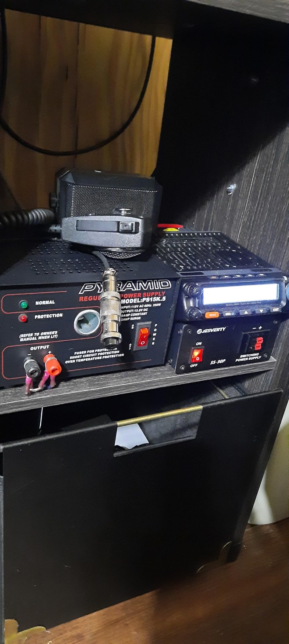 SS-30P 30 Amps DC Regulated Universal Compact Bench Power Supply, AC-to-DC Power Converter, 13.8V Fixed Output, Anderson Connectors & 1/4 Inch Binding Posts for HAM & Amateur Radio customer photo 1