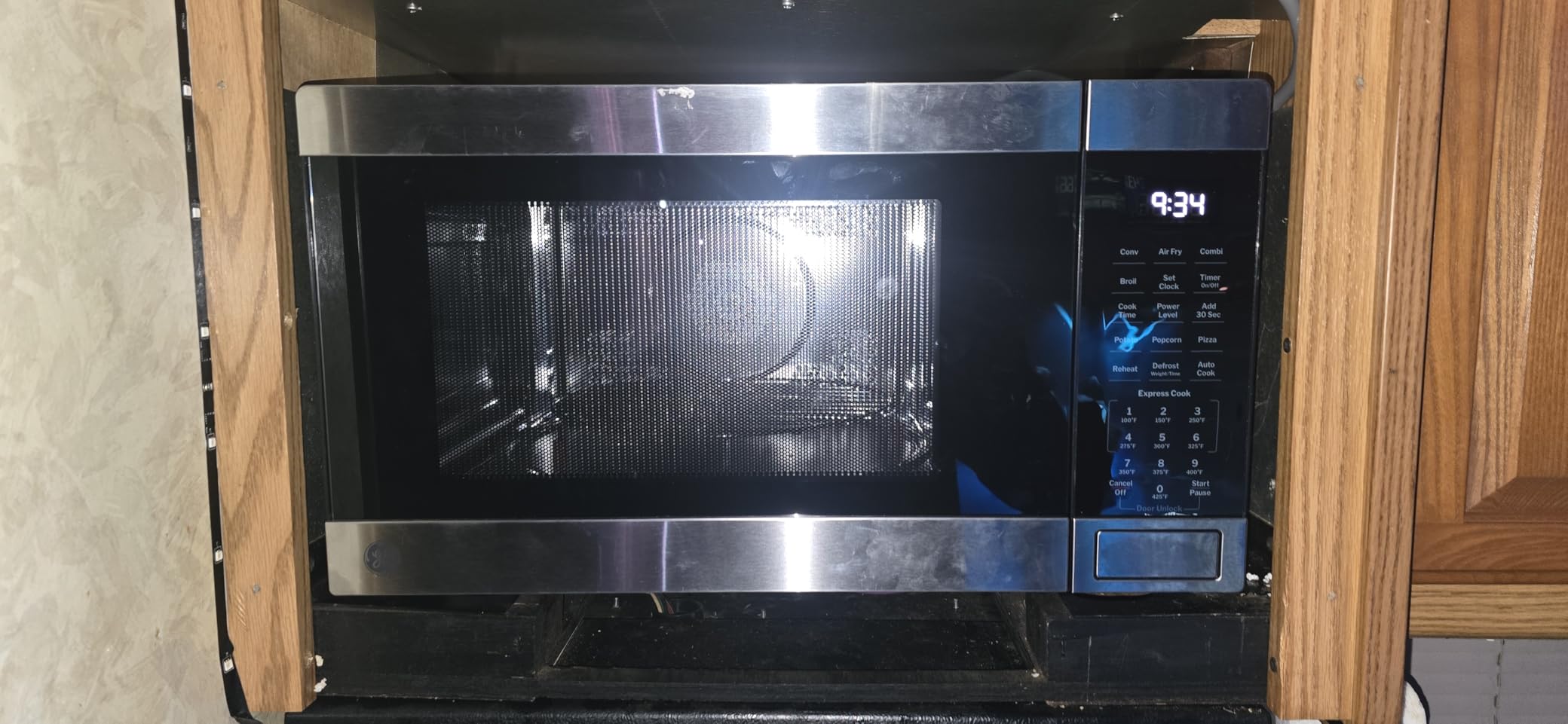 GE 4-in-1 Countertop Microwave Oven, 1.0 Cu Ft, 1050W Convection Microwave with Air Fry & Broil, Compact and Quiet, Stainless Steel, GCST10A1WSS customer photo 1