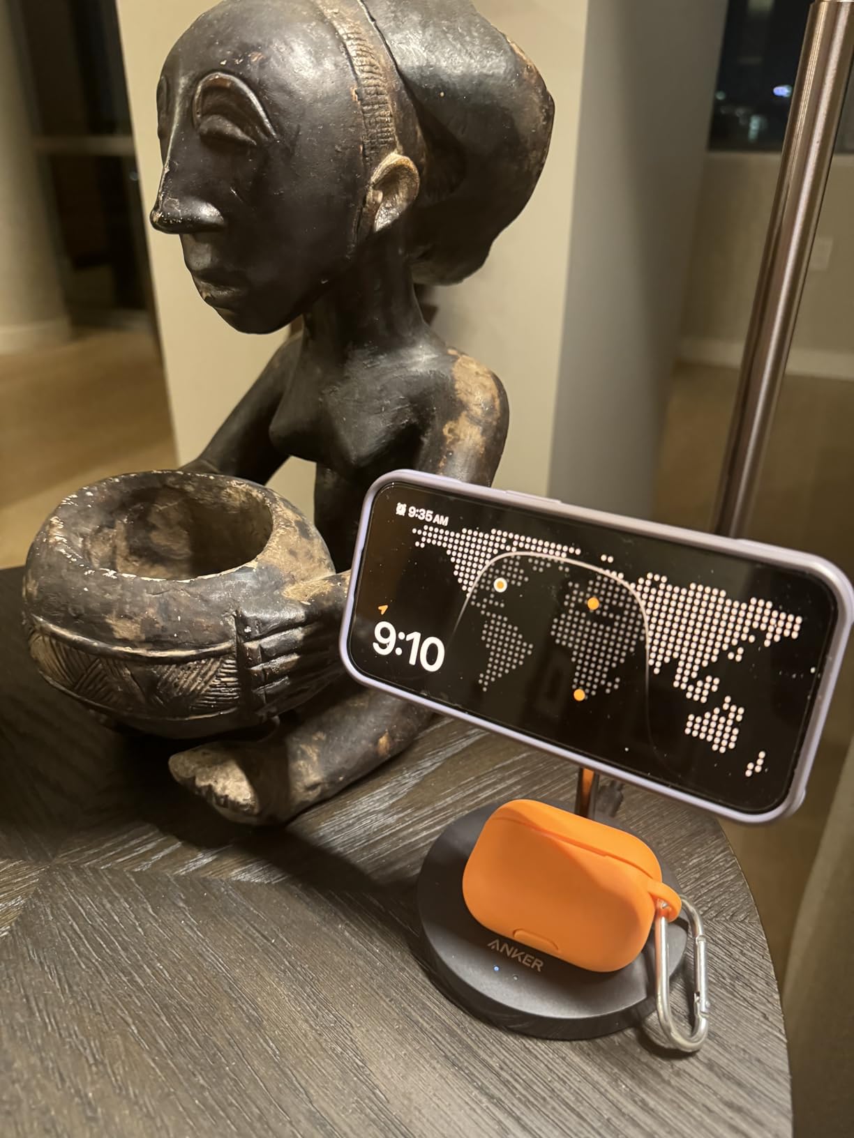 Anker MagGo Charger Stand, iPhone 17 Wireless Charger, 2-in-1 Charging Station, Qi2 Certified 15W Fast Charging, for iPhone 17/16/15/14/13/12, AirPods Pro (Black, No Adapter) customer photo 2