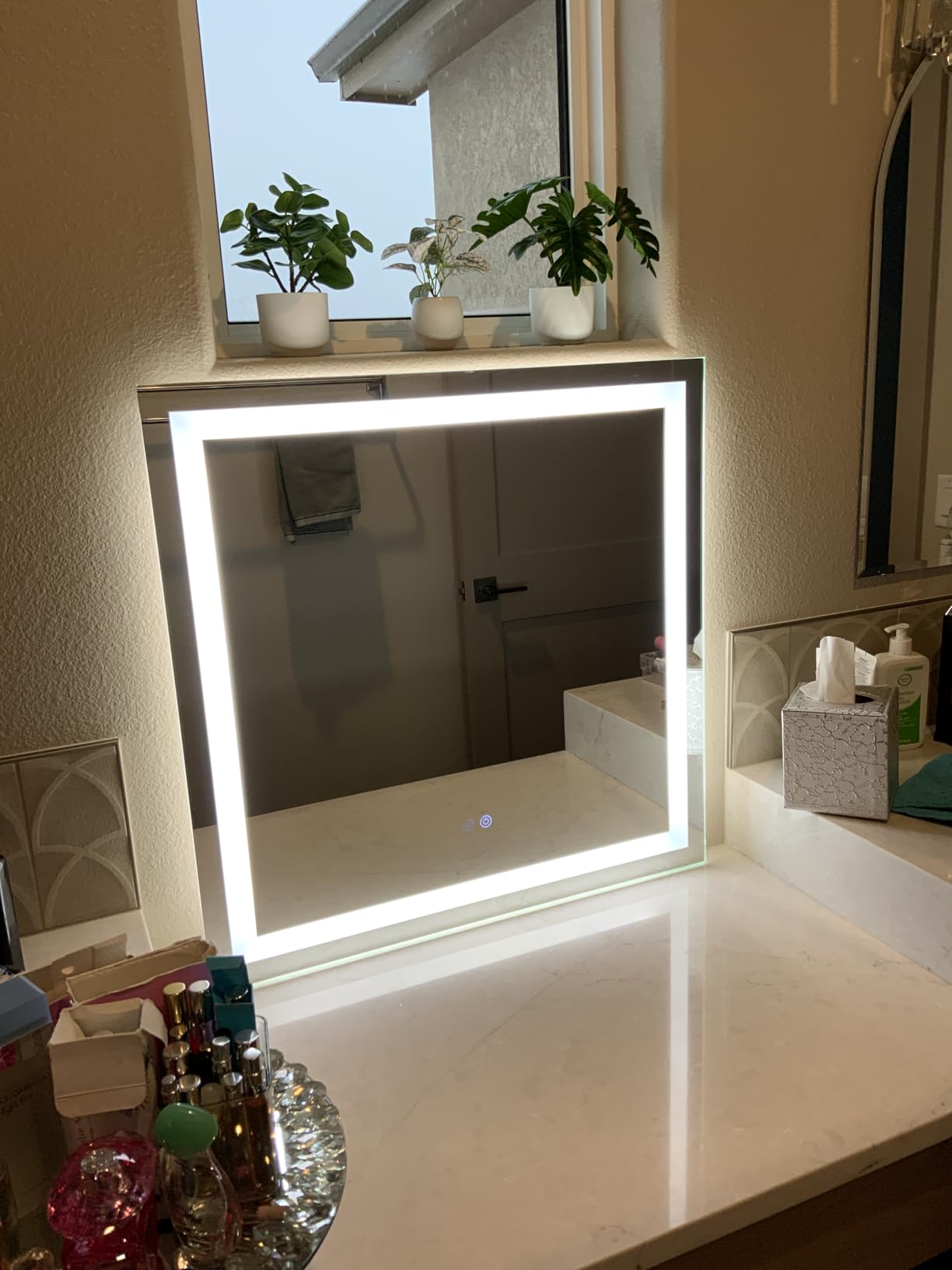 TETOTE LED Bathroom Mirror 24 x 30 Inch Lighted Bathroom Vanity Mirror with Lights, Brighter Frontlit and Backlit Light up Anti Fog Mirror, 3-Color Dimmable, Shatterproof Tempered Glass, Waterproof customer photo 2
