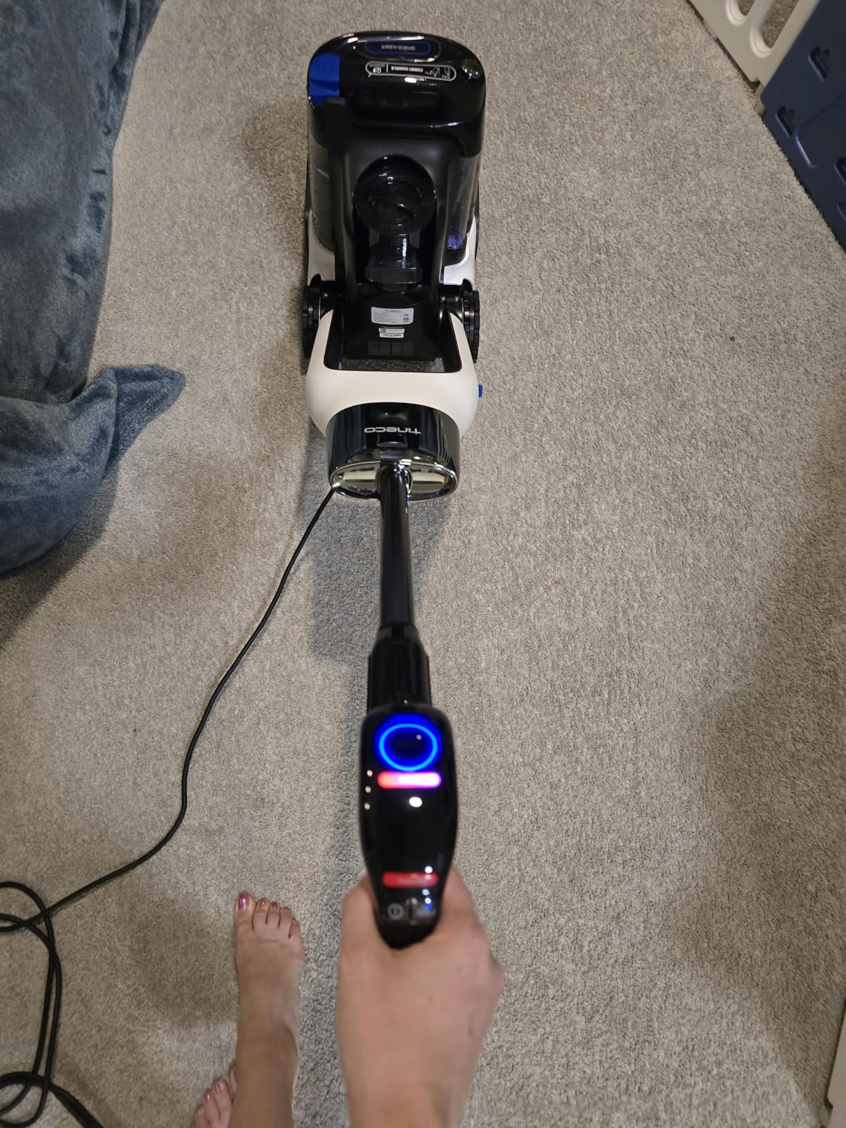 Tineco CARPET ONE Cruiser Smart Carpet Cleaner, Self-Cleaning and FlashDry, Deep Cleaning for Pet, Carpet and Upholstery, 167℉ PowerDry, 130W Powerful suction SmoothPower customer photo 2