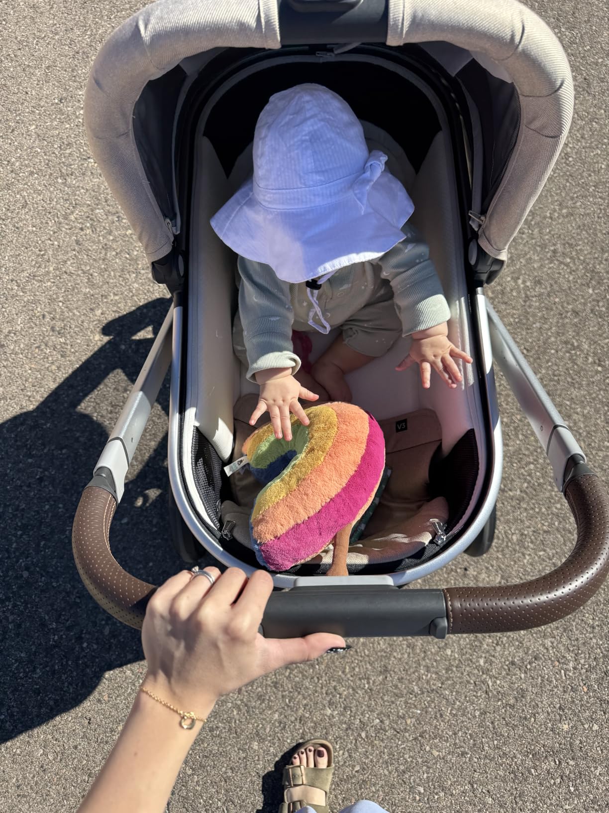 Vista V3 Convertible Single-to-Double Stroller for Baby & Toddler, 30+ Configurations, Car Seat Compatible, All-Wheel Suspension, XL Basket - Savannah (Pearl Grey Jacquard/Carbon Frame) customer photo 1